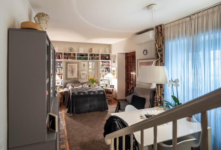 Image No.9-2 Bed Townhouse for sale