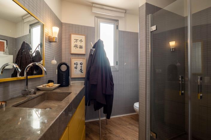 Image No.16-2 Bed Townhouse for sale