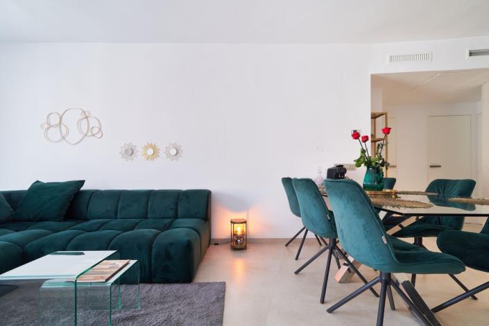 Image No.10-3 Bed Apartment for sale