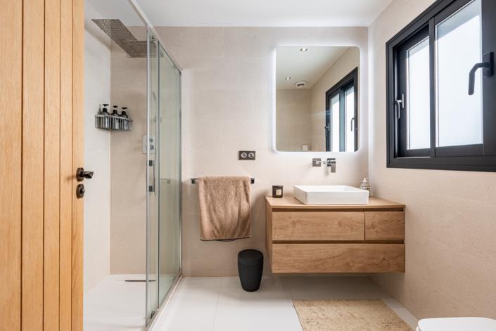 Image No.10-4 Bed House/Villa for sale