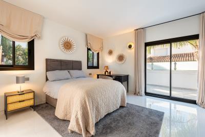 15-11d12f2f454f2f5e9b981fdd8b901d51