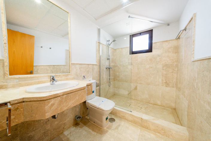 Image No.22-3 Bed Apartment for sale