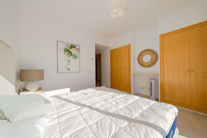 Image No.25-3 Bed Apartment for sale