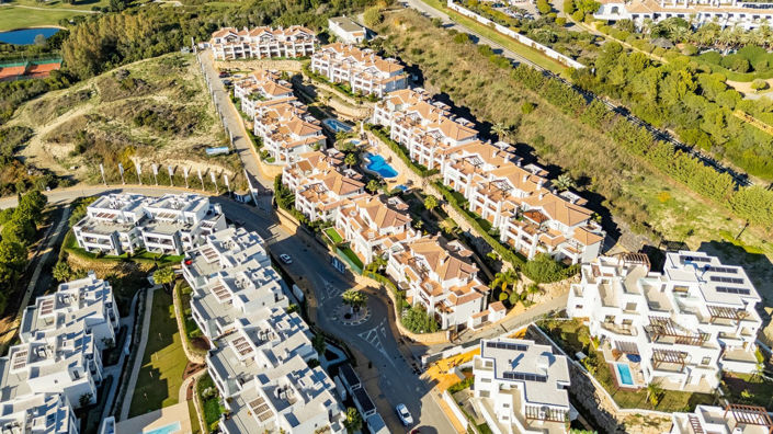 Image No.28-3 Bed Apartment for sale