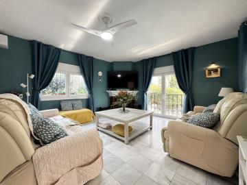 12-53013098fcab6c38b1379cd33298e050