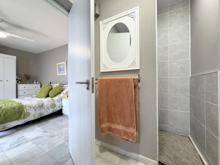 Image No.27-4 Bed Villa for sale