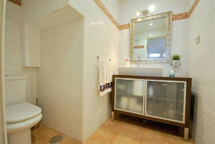 Image No.9-3 Bed Apartment for sale