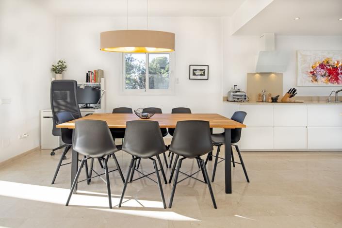 Image No.23-4 Bed Apartment for sale