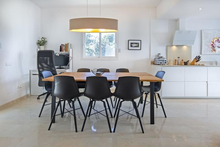 Image No.24-4 Bed Apartment for sale