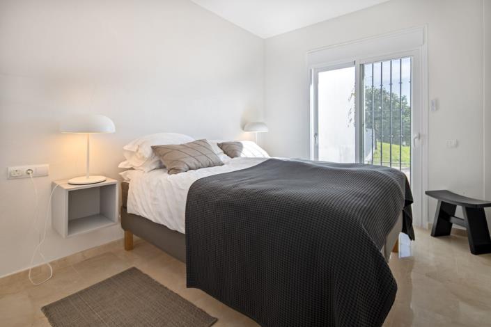 Image No.28-4 Bed Apartment for sale