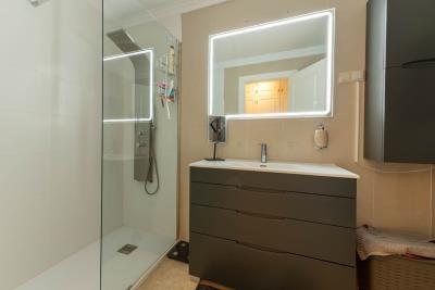 13-5fd73dea700db77384c091ca9818b1a9