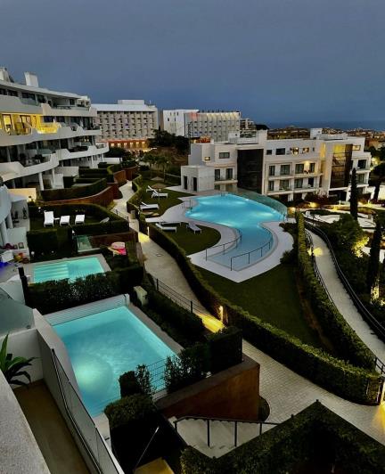 Image No.5-4 Bed Apartment for sale