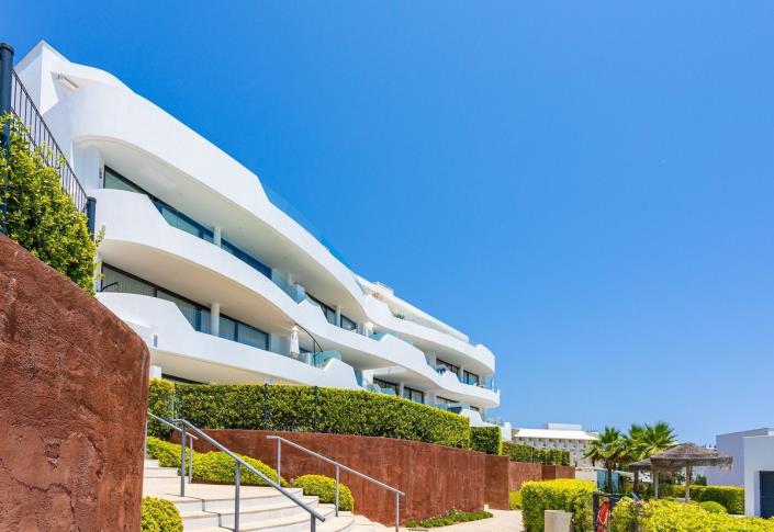 Image No.24-4 Bed Apartment for sale