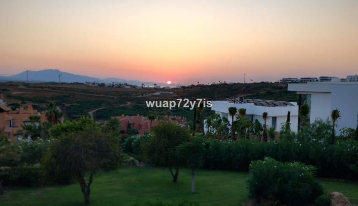 Image No.23-2 Bed Apartment for sale