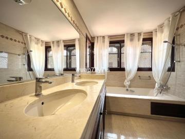 15-11d12f2f454f2f5e9b981fdd8b901d51