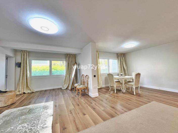 Image No.7-2 Bed Semi-Detached for sale