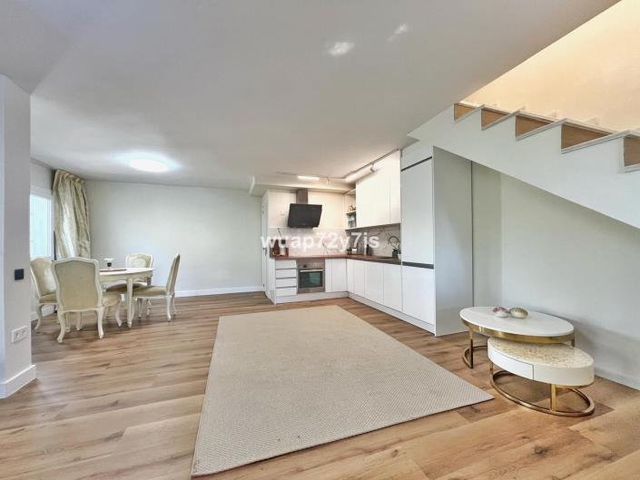 Image No.8-2 Bed Semi-Detached for sale