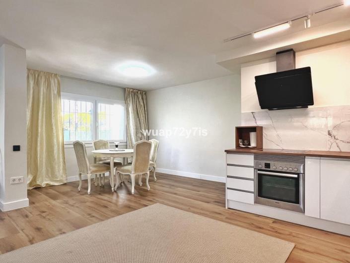 Image No.10-2 Bed Semi-Detached for sale