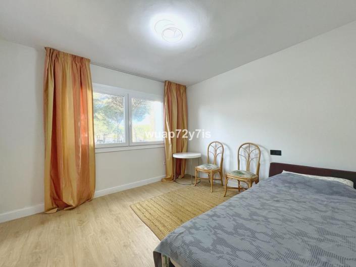 Image No.12-2 Bed Semi-Detached for sale