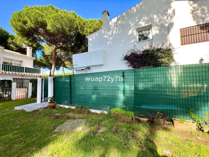 Image No.22-2 Bed Semi-Detached for sale