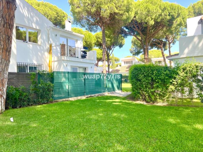 Image No.23-2 Bed Semi-Detached for sale