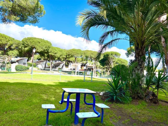 Image No.26-2 Bed Semi-Detached for sale