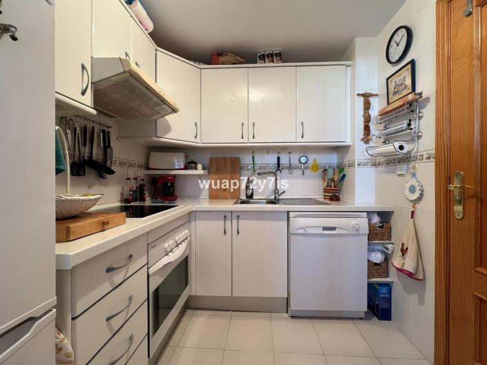 Image No.20-2 Bed Apartment for sale