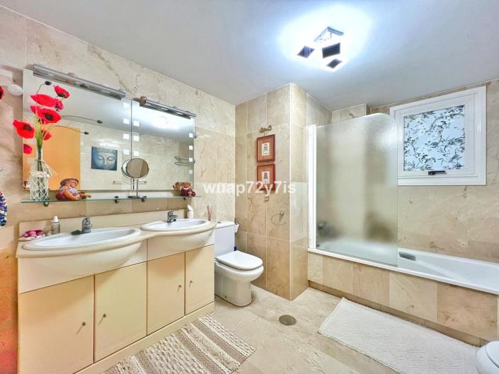 Image No.11-3 Bed Apartment for sale