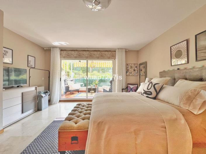 Image No.16-3 Bed Apartment for sale