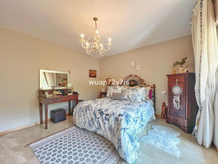 Image No.21-3 Bed Apartment for sale