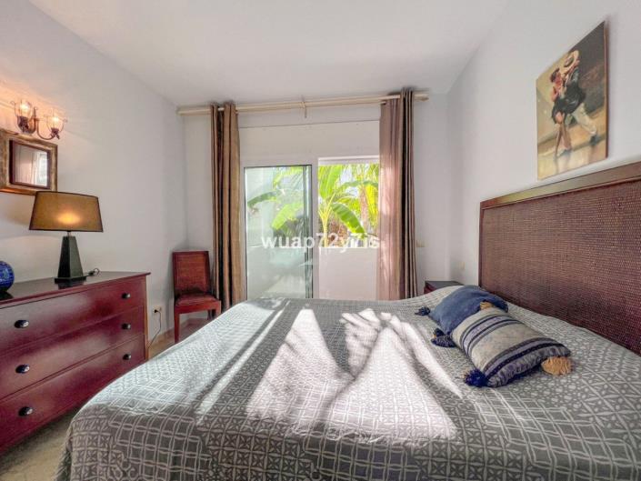 Image No.20-2 Bed Apartment for sale