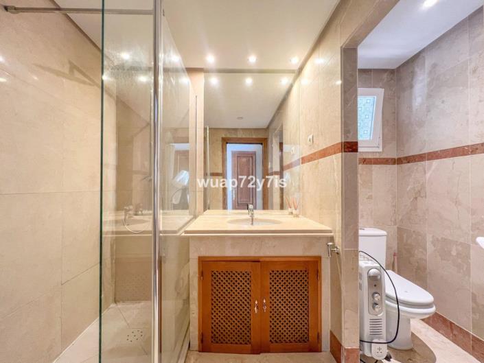 Image No.21-2 Bed Apartment for sale