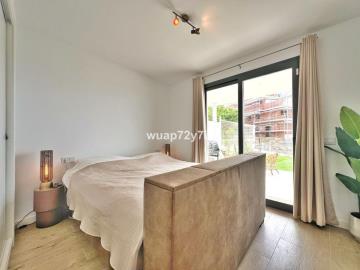 11-20939a0134ad724a8cb2a801094d15a4