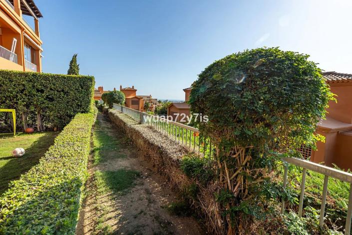 Image No.37-2 Bed Apartment for sale