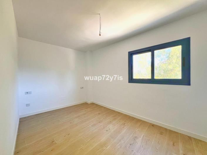 Image No.14-3 Bed Apartment for sale