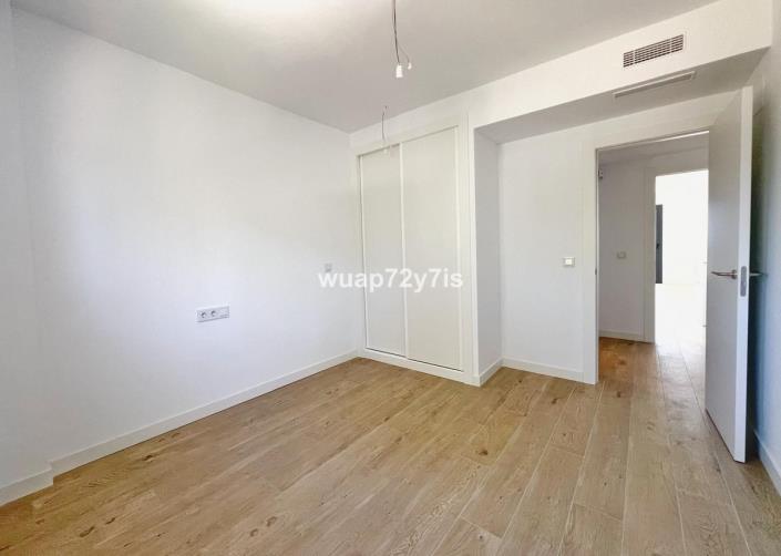 Image No.15-3 Bed Apartment for sale