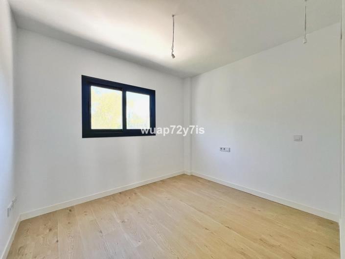 Image No.16-3 Bed Apartment for sale