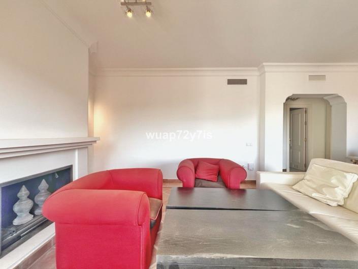 Image No.11-3 Bed Semi-Detached for sale