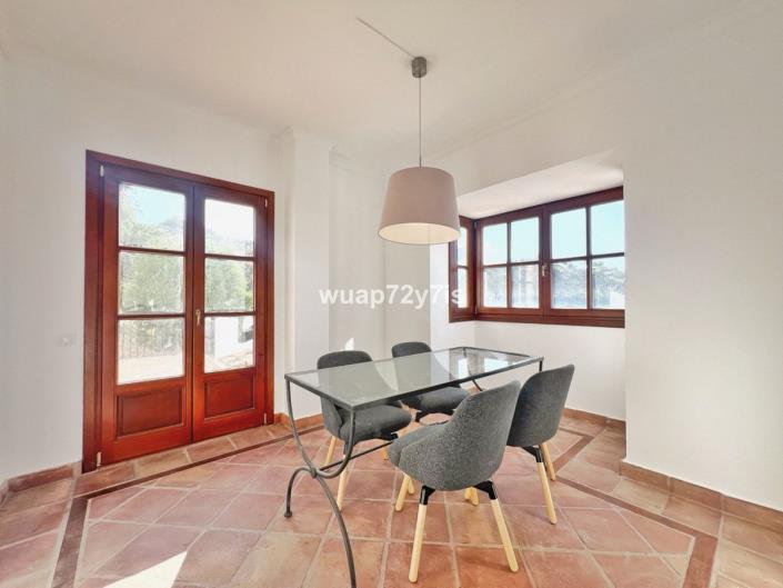 Image No.13-3 Bed Semi-Detached for sale