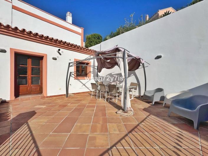 Image No.16-3 Bed Semi-Detached for sale