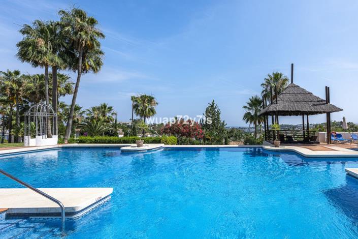 Image No.20-3 Bed Apartment for sale