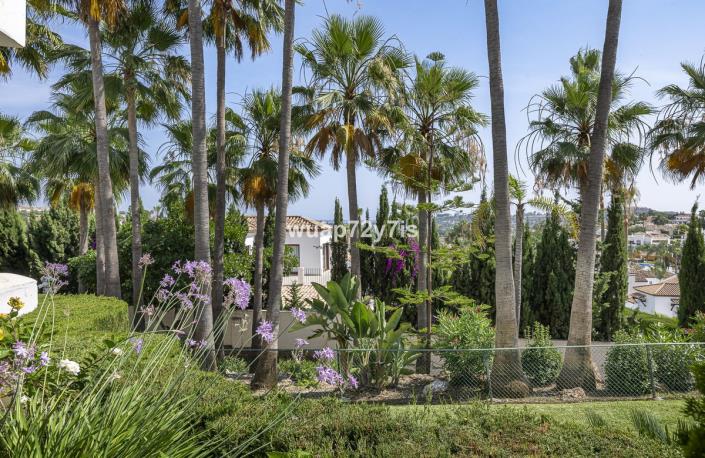 Image No.21-3 Bed Apartment for sale