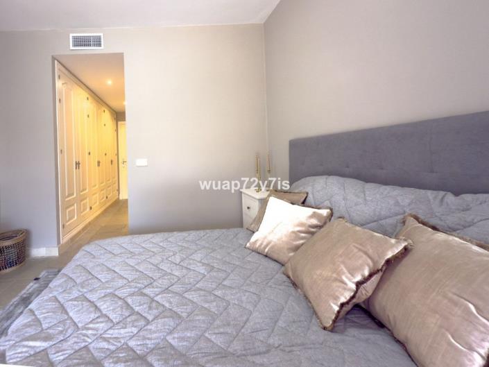 Image No.20-3 Bed Apartment for sale