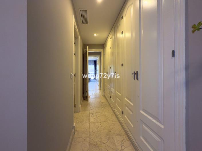 Image No.22-3 Bed Apartment for sale