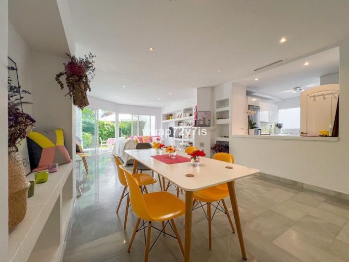 Image No.6-4 Bed Townhouse for sale