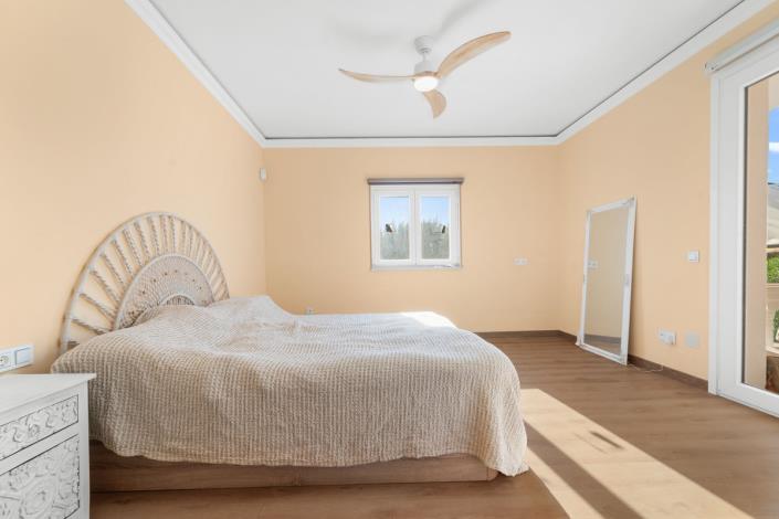 Image No.19-4 Bed House/Villa for sale