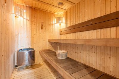 15-11d12f2f454f2f5e9b981fdd8b901d51