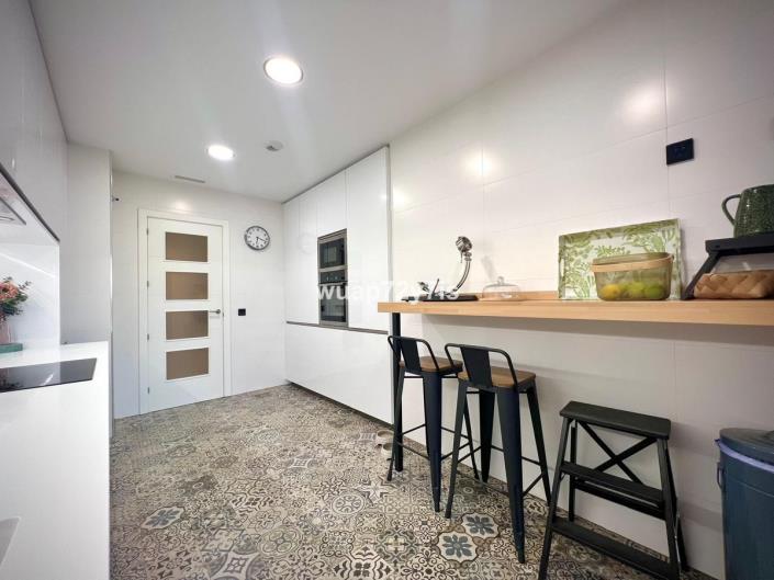 Image No.15-3 Bed Apartment for sale