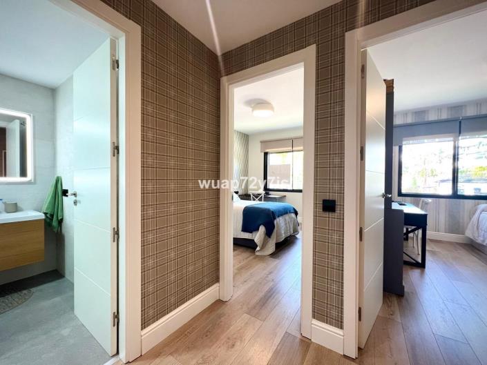 Image No.17-3 Bed Apartment for sale