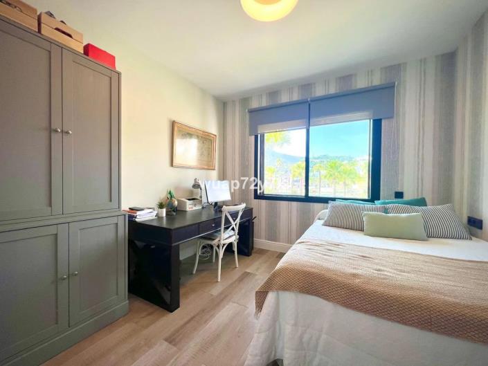 Image No.26-3 Bed Apartment for sale